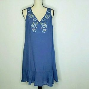 Luxology | Floral Embroidered Beach Dress size 10